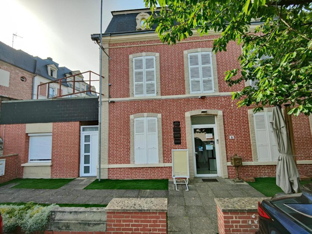 Appartement En Residence Gisors Eksteriør billede