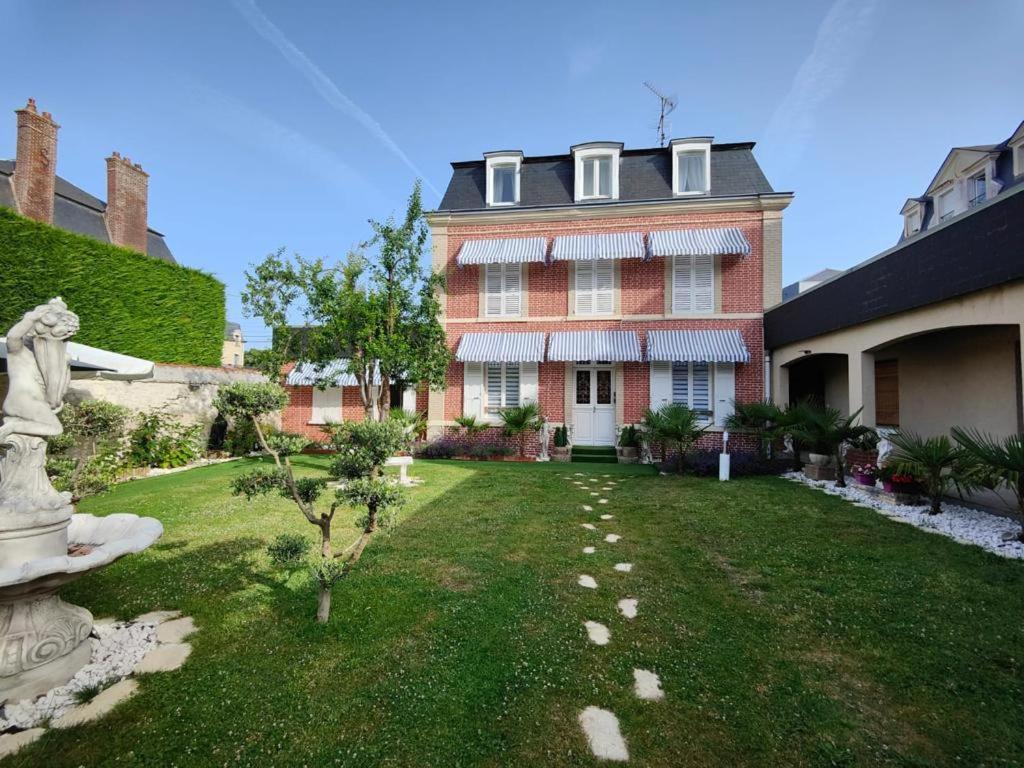 Appartement En Residence Gisors Eksteriør billede