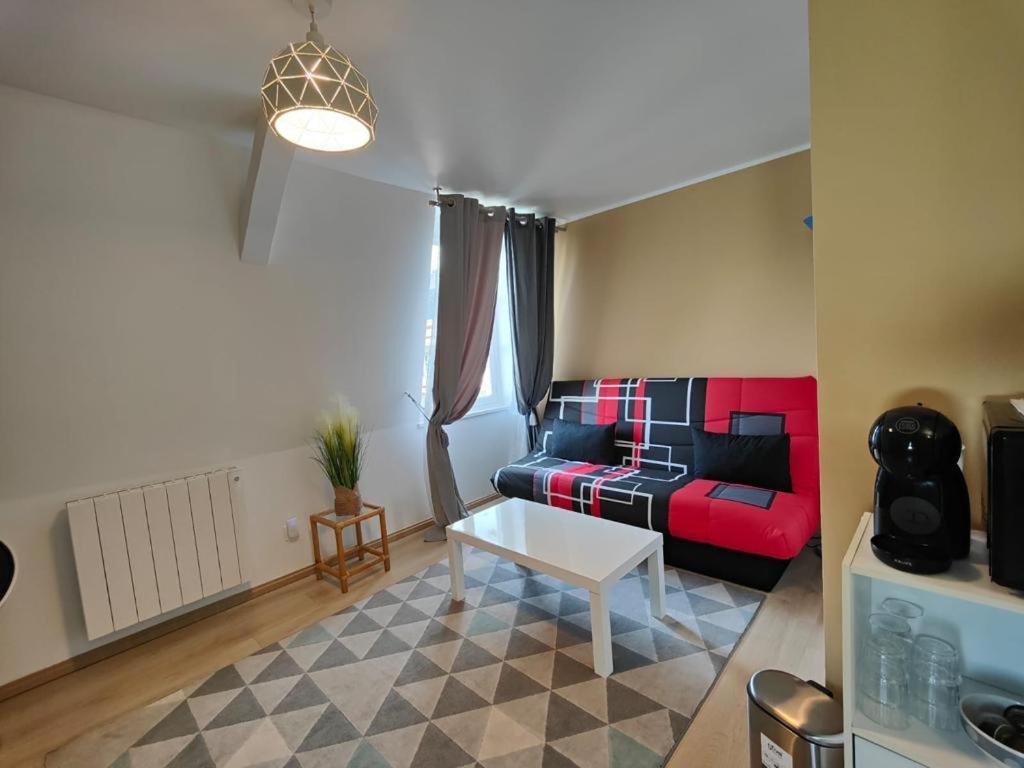 Appartement En Residence Gisors Eksteriør billede